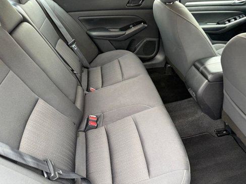 Used 2023 Nissan Altima 2.5 SV image 14