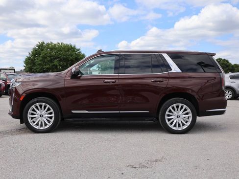 Used 2023 Cadillac Escalade Luxury AWD/4WD image 8