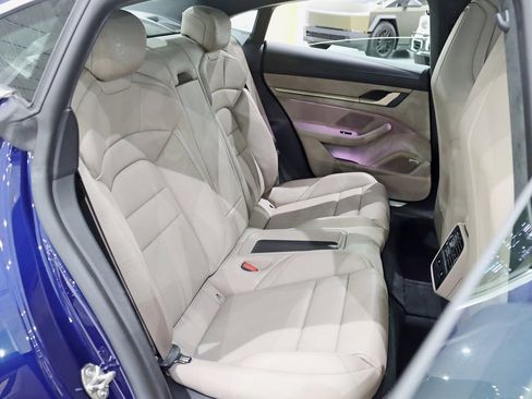 Used 2020 Porsche Taycan Turbo image 35