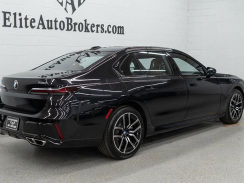 Used 2023 BMW 760i xDrive w/ Executive Package AWD/4WD image 6