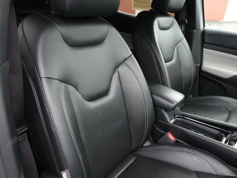 Certified 2025 Jeep Compass Limited AWD/4WD image 29