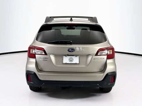 Used 2019 Subaru Outback 2.5i Limited AWD/4WD image 6