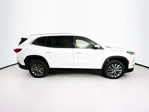 Used 2025 Buick Enclave Preferred image 10