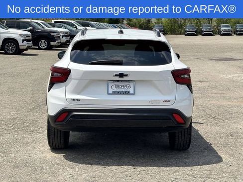 Certified 2024 Chevrolet Trax RS w/ Sunroof Package FWD image 6