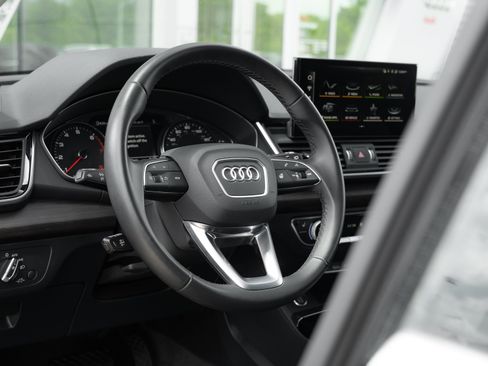 Certified 2023 Audi Q5 2.0T Premium w/ Convenience Package AWD/4WD image 11