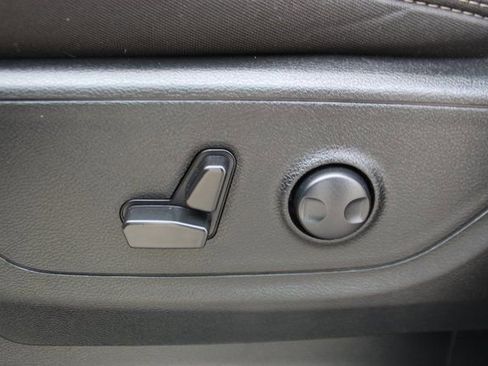 Used 2025 RAM 1500 Big Horn image 12