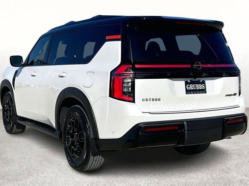 Used 2025 Nissan Armada PRO-4X w/ Pro-4X Premium Package image 16