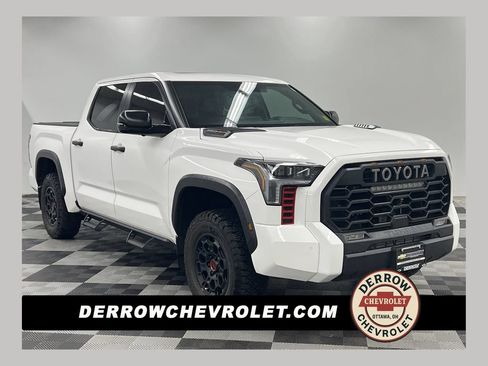 Used 2025 Toyota Tundra Limited AWD/4WD image 1