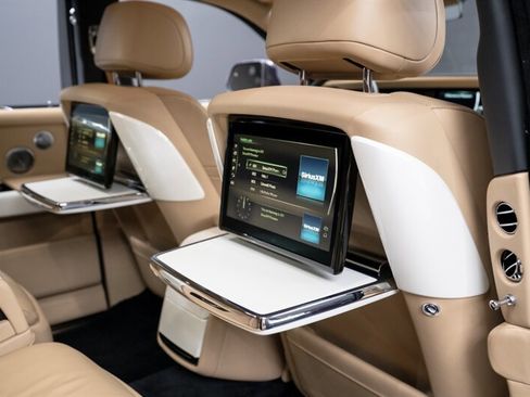 Used 2019 Rolls-Royce Phantom Sedan image 16