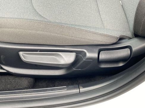 New 2025 Kia K4 FWD image 11