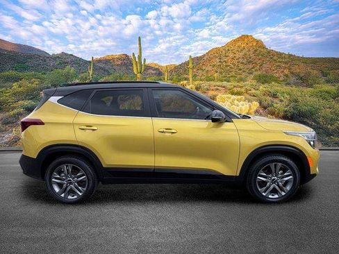 Used 2023 Kia Seltos S FWD image 3