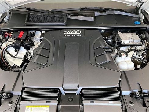 Used 2018 Audi Q7 3.0T Prestige w/ Prestige Package image 12