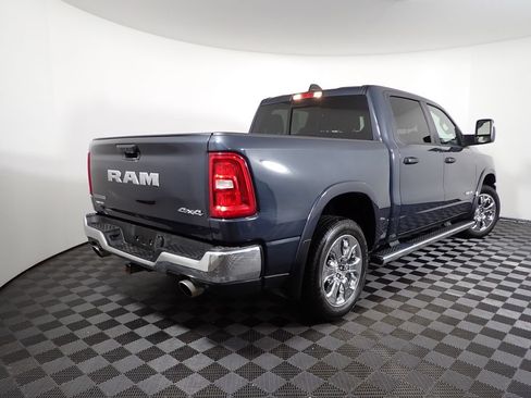 Used 2025 RAM 1500 Big Horn AWD/4WD image 17