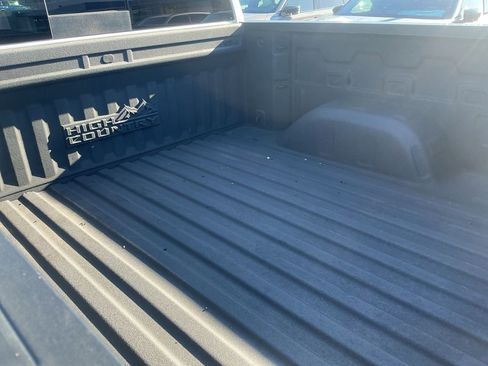 Used 2019 Chevrolet Silverado 1500 High Country w/ Technology Package image 21