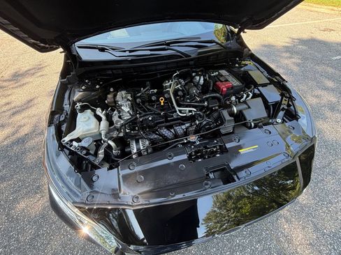 Used 2025 Nissan Altima 2.5 SV FWD image 27