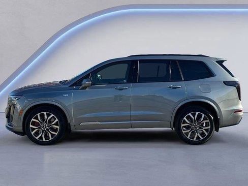 Used 2023 Cadillac XT6 Sport w/ Technology Package image 6