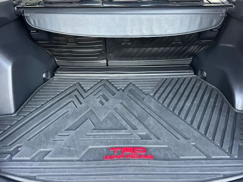 Used 2020 Toyota RAV4 TRD Off-Road image 16