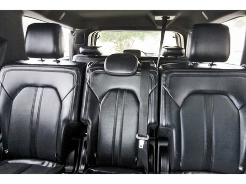 Certified 2020 Ford Expedition Max Limited RWD image 13