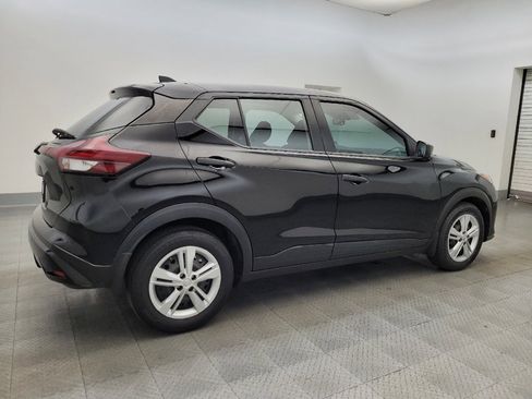 Used 2023 Nissan Kicks S image 10