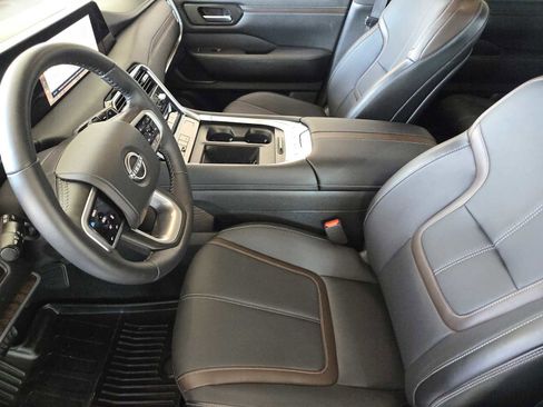 Used 2025 Nissan Armada SL w/ Captain's Chari Seat Package image 14