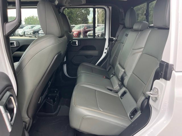 Used 2026 Jeep Gladiator Mojave AWD/4WD image 26