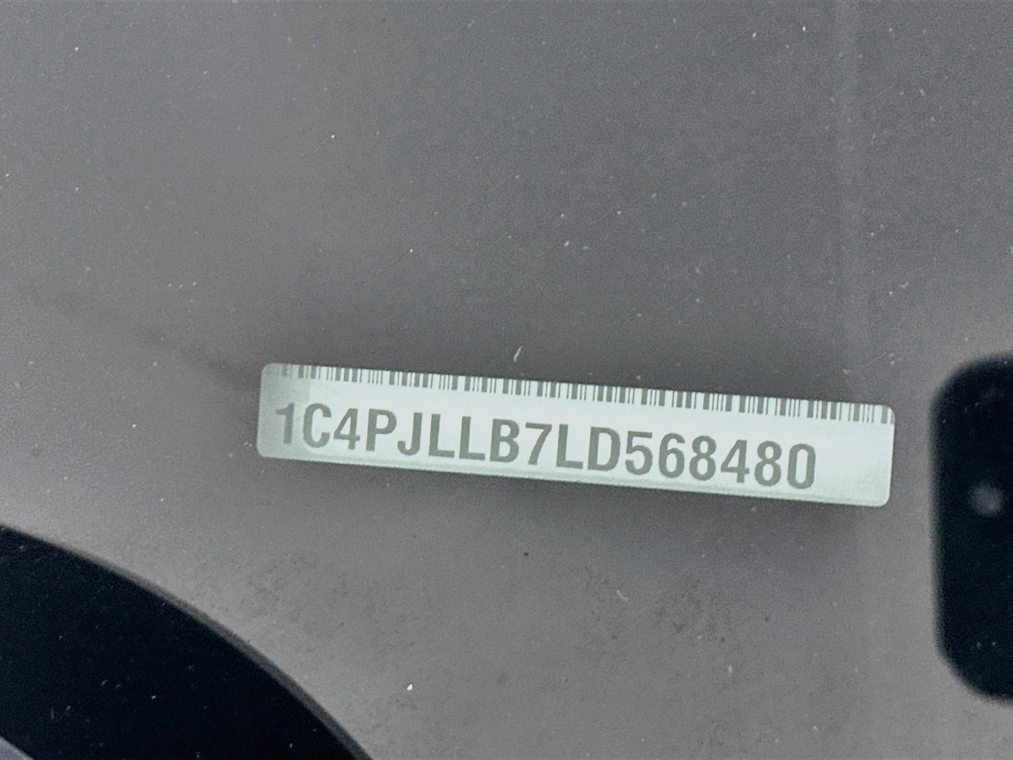 Used 2020 Jeep Cherokee Latitude Plus FWD image 12