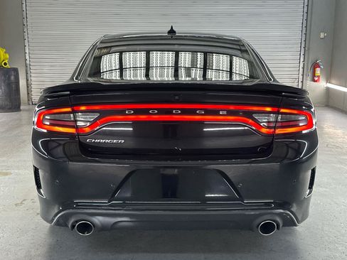 Used 2022 Dodge Charger R/T RWD image 7