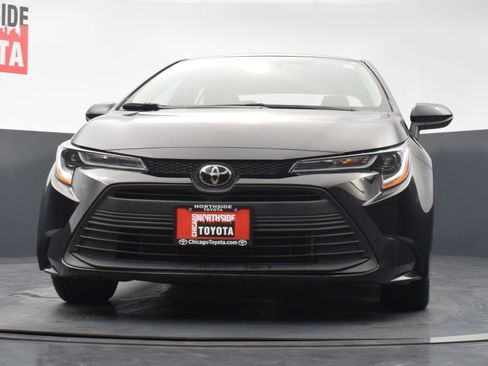 Used 2023 Toyota Corolla LE image 29