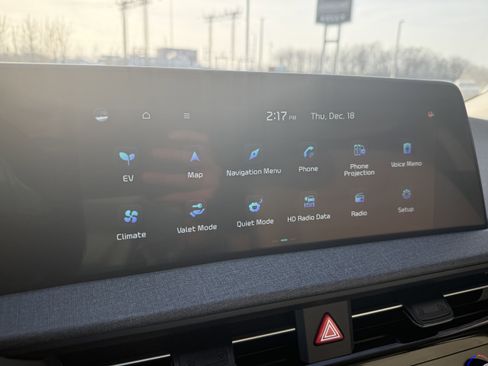 Used 2022 Kia EV6 Wind image 13