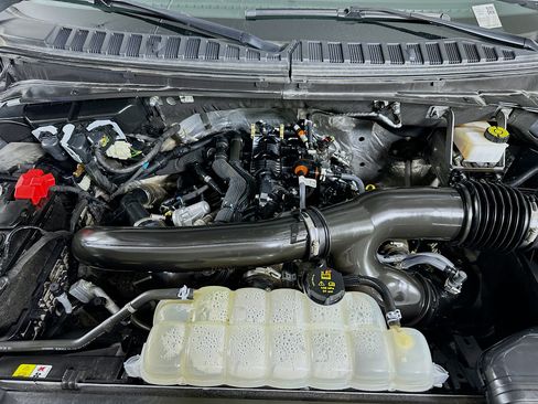 Used 2024 Ford Expedition Limited image 36