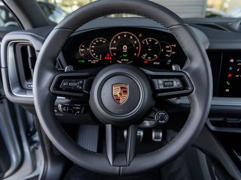 New 2026 Porsche Cayenne S image 30