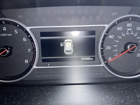 Certified 2023 Kia Sorento S w/ Panoramic Sunroof Package image 5