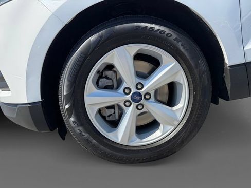 Used 2021 Ford Edge SE FWD image 12