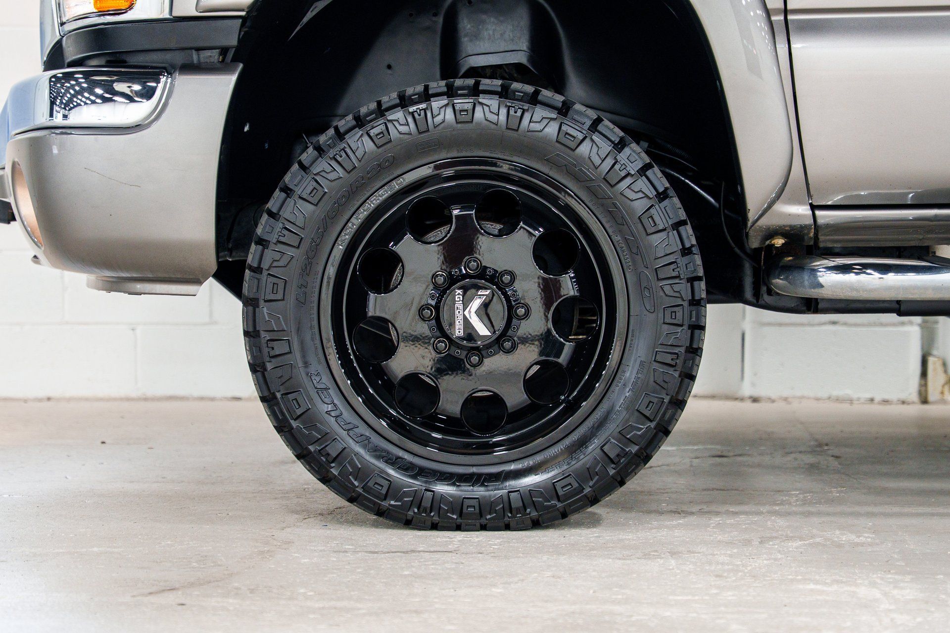 Used 2007 GMC Sierra 3500 SLT w/ Heavy-Duty Power Package AWD/4WD image 38