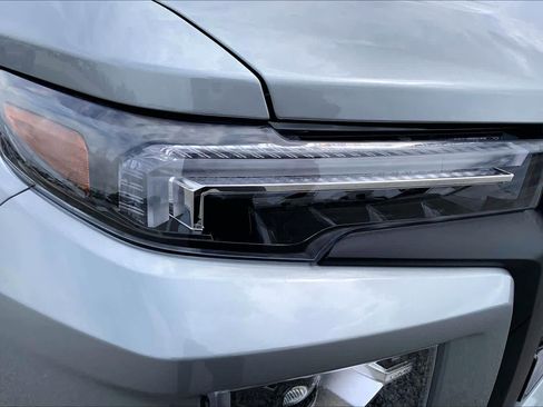 Used 2024 GMC Canyon Elevation w/ Convenience Package image 27