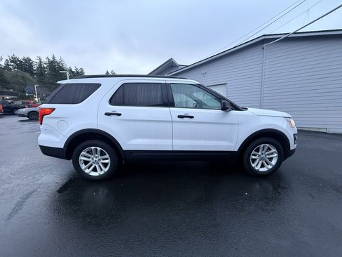 Used 2016 Ford Explorer 4WD image 6