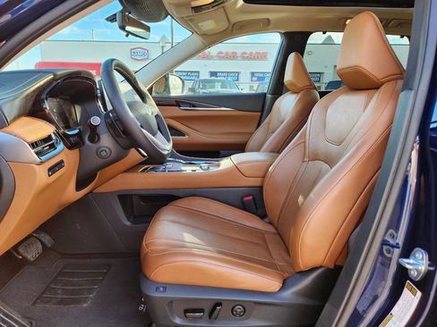 Used 2023 INFINITI QX60 Sensory w/ Vision Package image 11