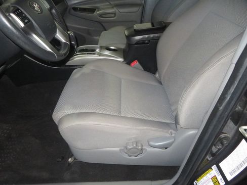Used 2012 Toyota Tacoma 4x4 Double Cab image 21