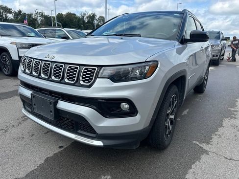 Used 2025 Jeep Compass Limited AWD/4WD image 1