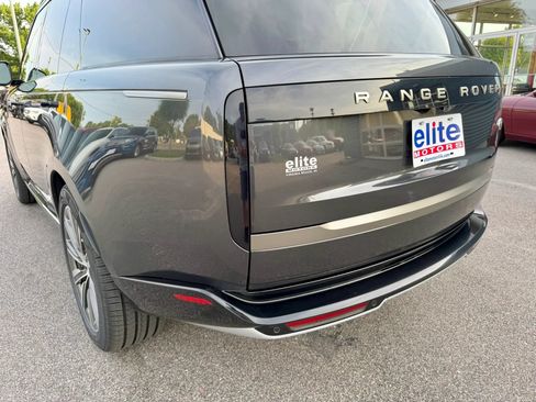 Used 2023 Land Rover Range Rover SE AWD/4WD image 14