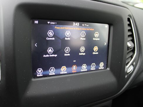 Used 2019 Jeep Compass Latitude w/ Popular Equipment Group image 22