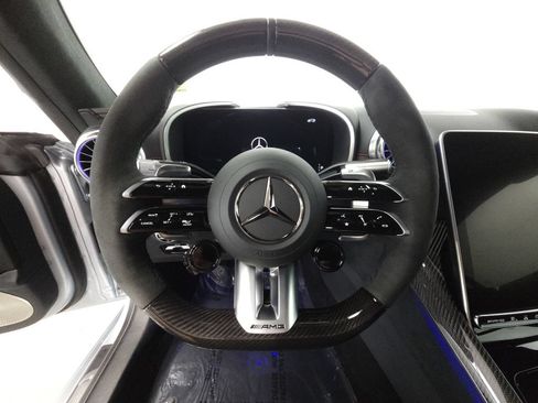 Used 2024 Mercedes-Benz SL 63 AMG 4MATIC image 13