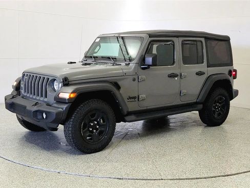 Used 2022 Jeep Wrangler Unlimited Sport AWD/4WD image 3