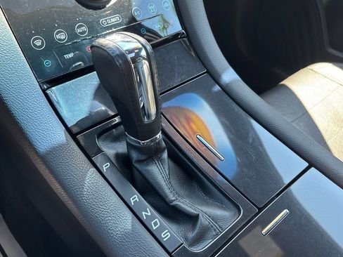 Used 2018 Ford Taurus SHO AWD/4WD image 39