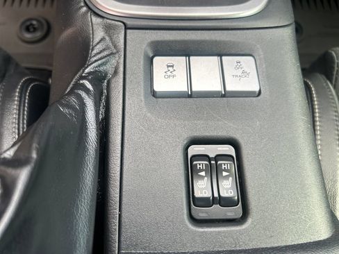Certified 2025 Toyota GR86 Premium w/ ALL Weather Mat Package (TMS) RWD image 27