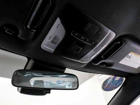 Used 2020 Toyota Corolla SE FWD image 21
