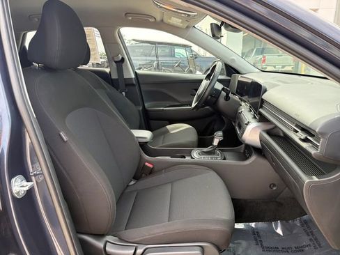 Used 2025 Hyundai Kona SEL AWD/4WD image 22