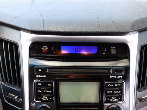 Used 2011 Hyundai Sonata GLS image 32