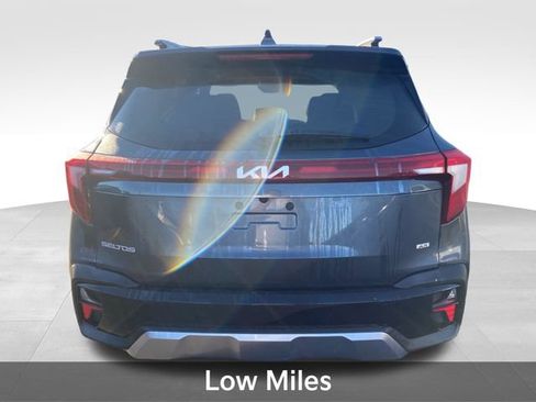 Used 2025 Kia Seltos S AWD/4WD image 6