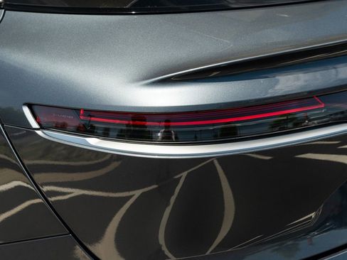 Used 2024 Lucid Air Touring AWD/4WD image 21